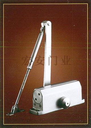 閉門器